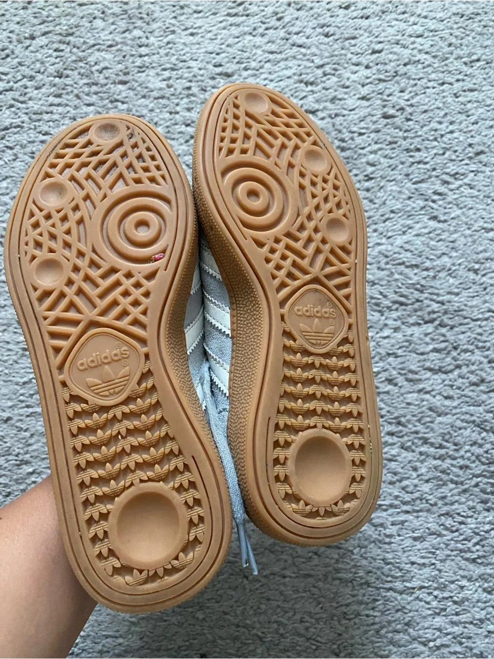 Kids adidas Suede Sneakers in Light Gray with Gum Sole